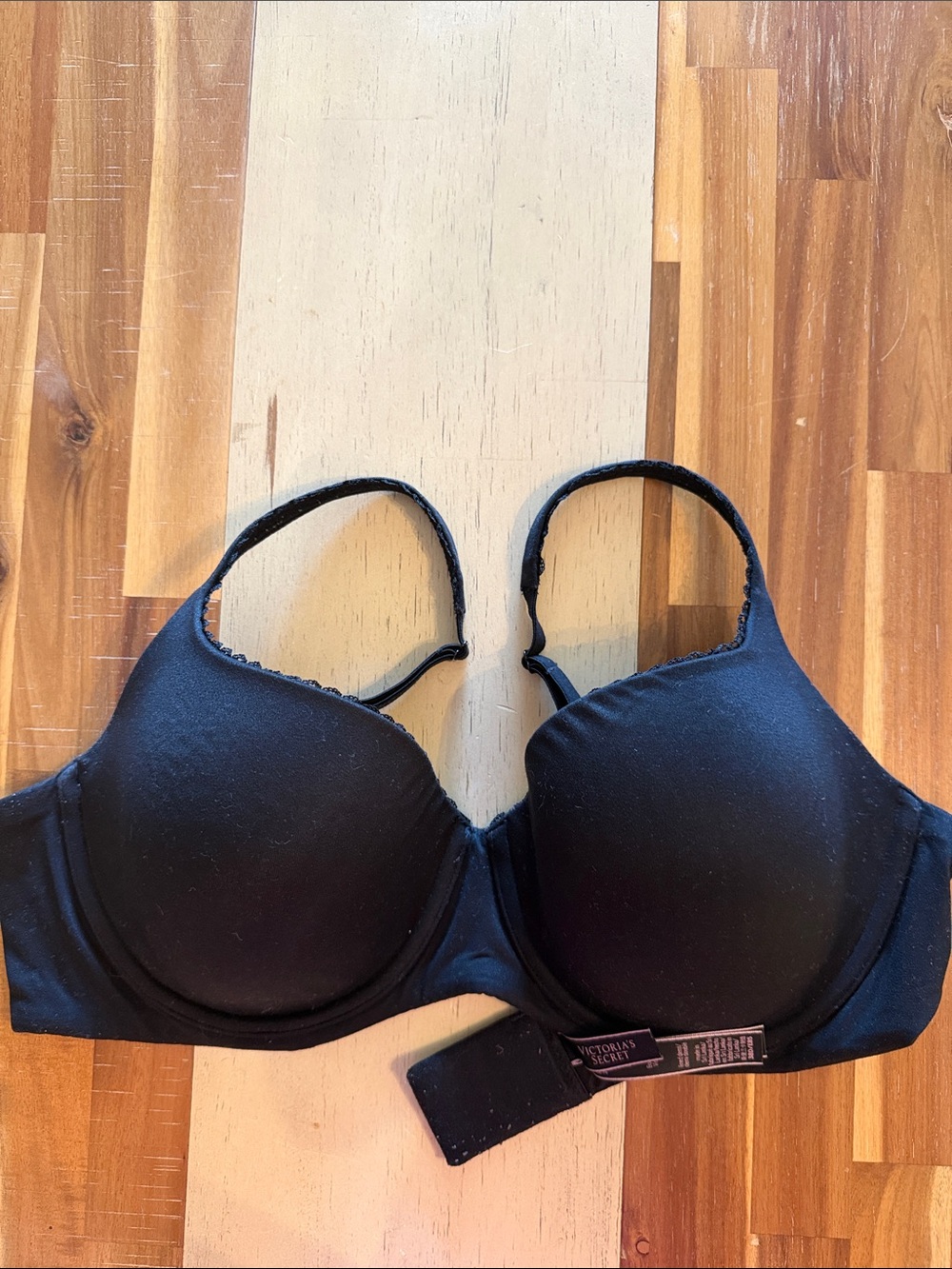 Victoria's Secret Black Smooth Molded T-Shirt Bra